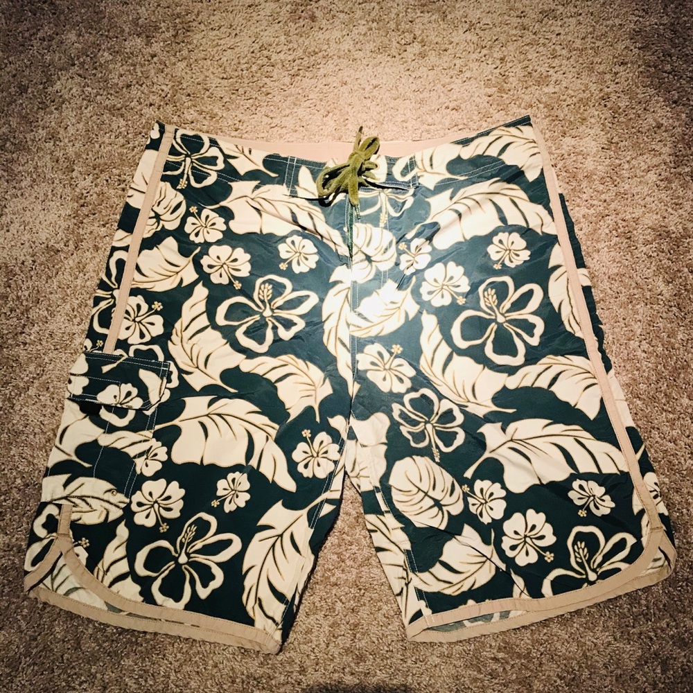 GAP SWIMMING SHORTS - Picture 3 of 4